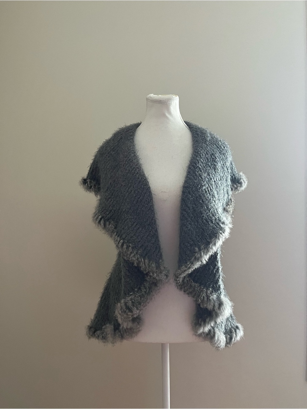 Cozy real rabbit furTrim Open Front Women’s Sweater Vest - Gray